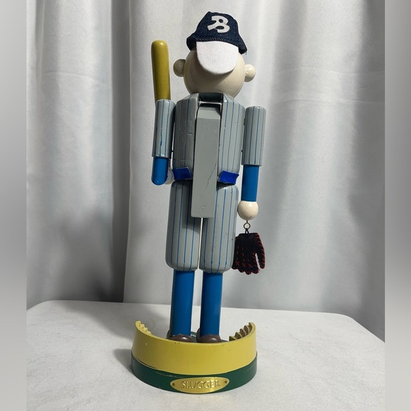 The Bombay Co. Vintage 1998 "Slugger" Baseball Nutcracker 12"X4.5"X4.5" - Picture 6 of 15